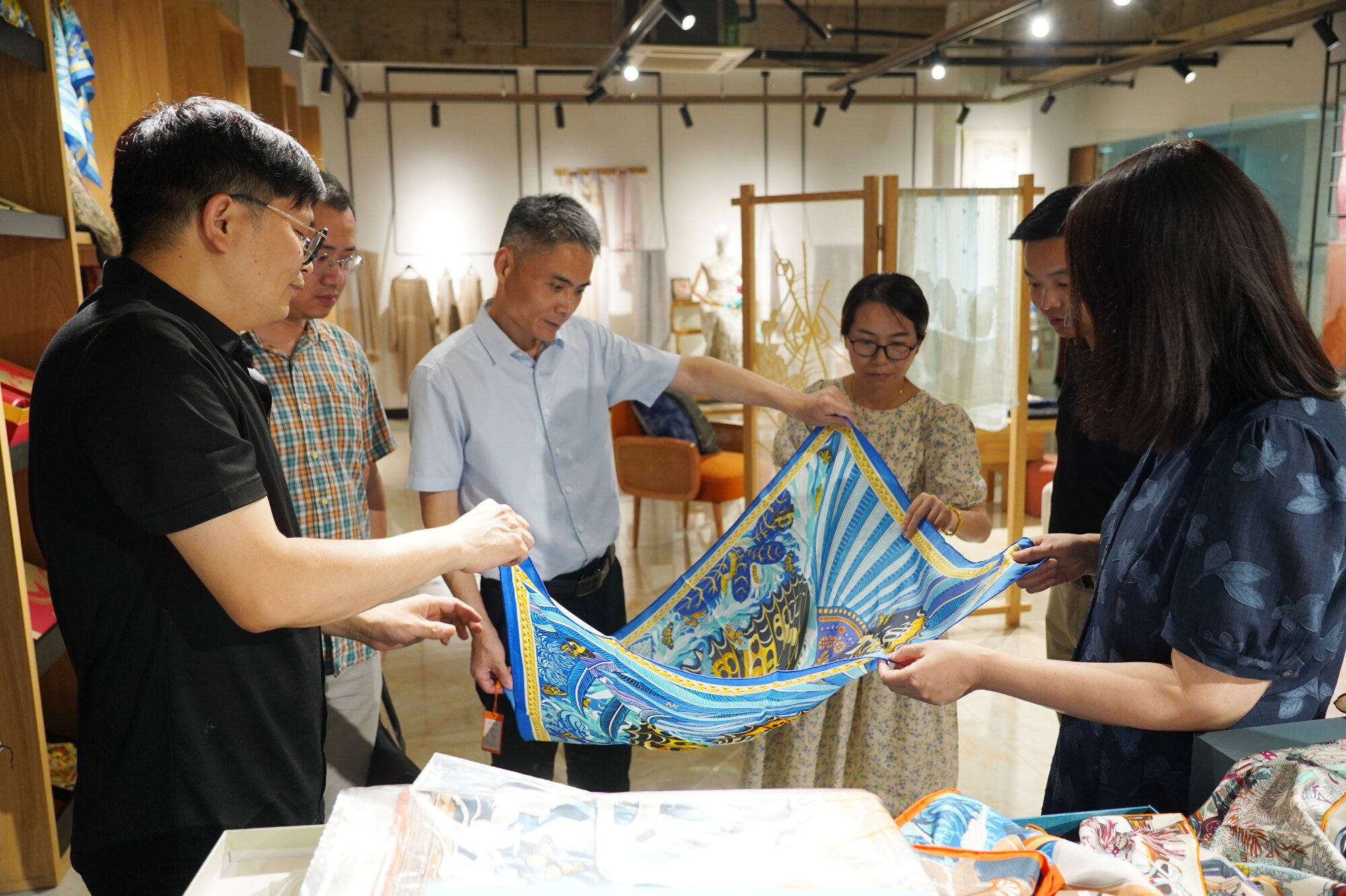 1689993100128376.jpg DSC08674_proc.jpg